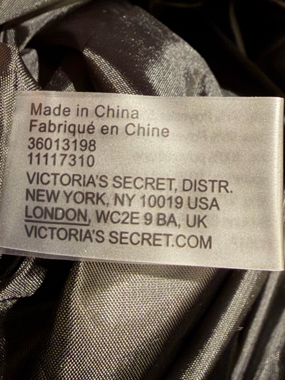 Victoria’s Secret Large Velvet Tote Bag, Black New NWT - Picture 10 of 10